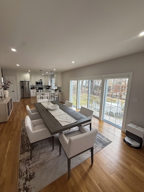 Dining - Modern home 3BR Near Boston Gillette Stadium  Perfect for World Cup Stays (Weymouth)