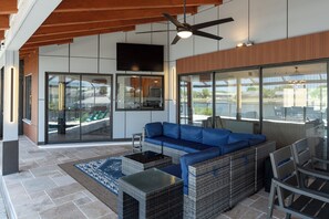 Outdoor dining - Dolphin's Edge | Pool, Hot Tub & Canal Views (Palm Coast)