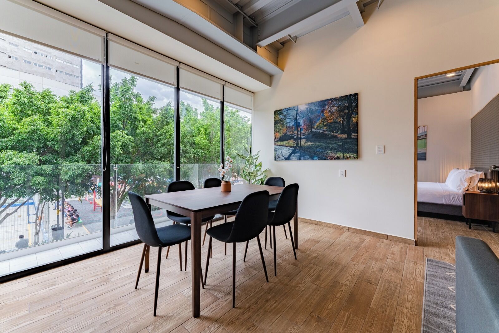 Suite | Dining room