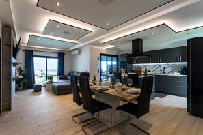 Dining - Vacation Home 'Great View' with Private Pool, Private Terrace and Wi-Fi (Playa Blanca)