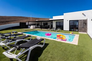 Pool - Vacation Home 'Great View' with Private Pool, Private Terrace and Wi-Fi (Playa Blanca)
