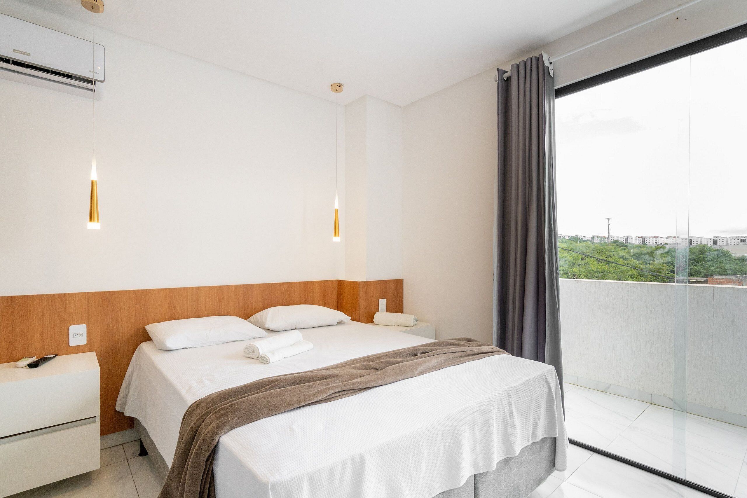 2 bedrooms, iron/ironing board, Internet, bed sheets