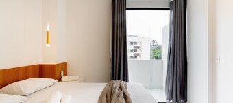 Modern & Comfortable 2-Bedroom Apartment with Suite, AC, and BBQ - Near Caruaru Shopping