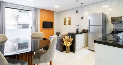 Modern & Comfortable 2-Bedroom Apartment with Suite, AC, and BBQ - Near Caruaru Shopping