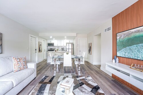 Central Boca Condo - 2 King Beds - Pool - Near FAU