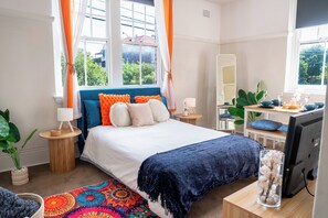 1 bedroom, Internet, bed sheets - Boho Chic Studio Apartment, Next to CBD (Darlinghurst)