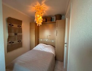 Apartment - Stunning Seaview Apartment With Balcony (Blankenberge)