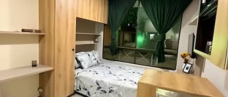 Apartment | Iron/ironing board, free WiFi