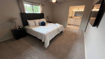 5 bedrooms, iron/ironing board, free WiFi, bed sheets