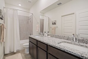 Bathroom - Curated Wellness Retreat - 5 minutes from Baylor Scott & White (Temple)