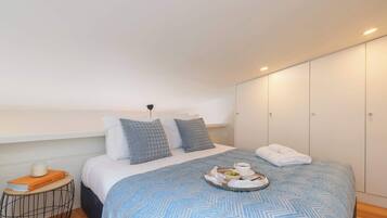 1 bedroom, iron/ironing board, travel cot, WiFi