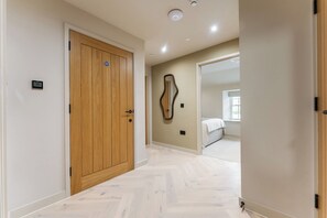 2 bedrooms, individually decorated, individually furnished, free WiFi - Hidden 7- Coastal Loft (St Ives)
