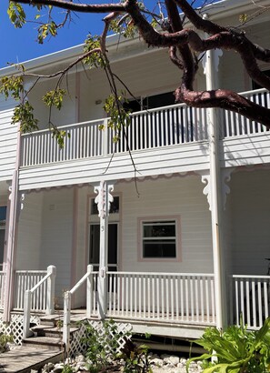 Exterior - Ocean front (Little Cayman)