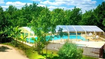 Piscine couverte