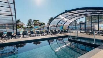 Piscine couverte, piscine chauffée