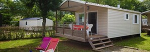 Terrace/patio - Camping 3 étoiles - Piscine  - ccbg0de (Chandolas)