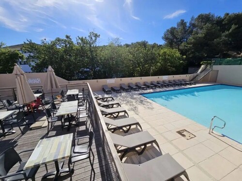 Chalet 4 étoiles - Piscine  - ccbgbcg