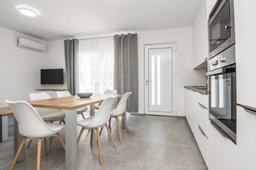 Apartment with large terrace