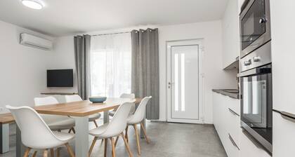 Apartment with large terrace