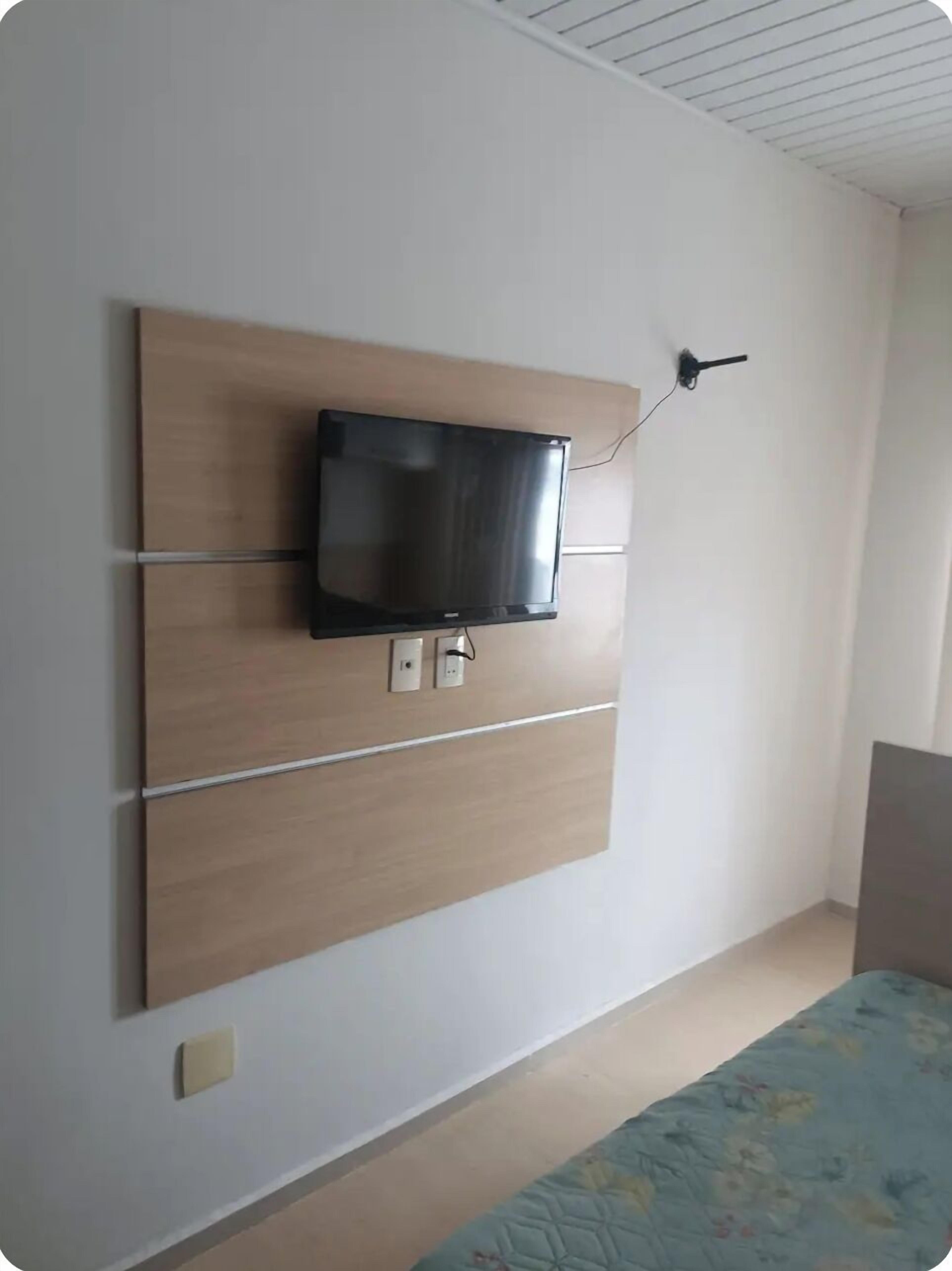 1 多间卧室、熨斗/熨衣板、WiFi、床单