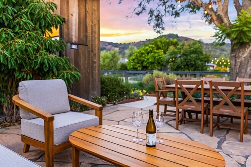 Flora Farm Cottage — Refurbished 1905 Farmhouse on 3.8 Private Acres | Hot Tub, Iconic Outdoor Shower, Fresh Eggs & Heirloom Gardens | Minutes to Pismo Beach, Arroyo Grande Village & Edna Valley Wine Country