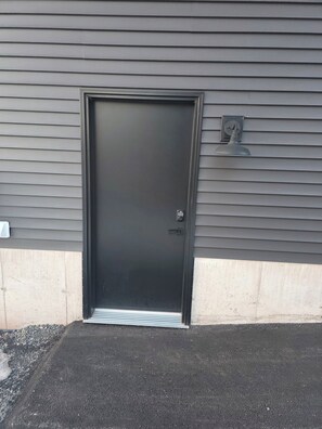 Exterior detail - Cute one-bedroom apartment near the Moncton Casino (Moncton)
