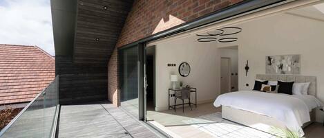 4 bedrooms, WiFi, bed sheets