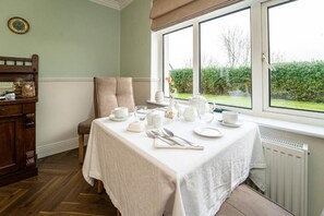 Dining - Five Ferns House B&B (Westport)