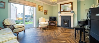 Five Ferns House B&B