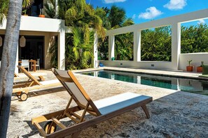 Pool - Villa Kas Mondi with lots of privacy and a delightful private pool (Kralendijk)