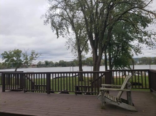 3-bedroom Cottage in La Crosse w/ River Access