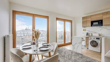 Apartment | Dining