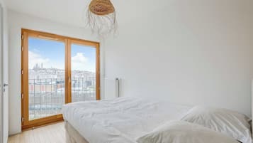 Apartamento | 1 quarto, espaço de trabalho para notebook