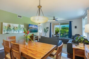 Dining - Pili Mai - 5BR Townhomes - Sleeps 14 (Koloa)