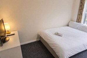 6 Schlafzimmer, WLAN, Bettwäsche