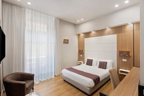 Room - Room 'Camera Tripla Superior' with Balcony, Wi-Fi and Air Conditioning (Napoli)