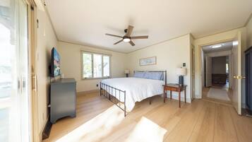 5 habitaciones, tabla de planchar con plancha, wifi y ropa de cama