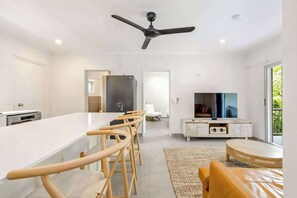 Interior - The Tropical Trinity: A Breezy Beachside Getaway (Trinity Beach)
