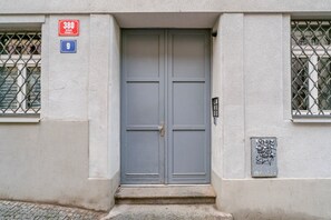 Exterior detail - Blueground | Žižkov, city view, nr Vitkov Hill (PRG-95) (Prague)