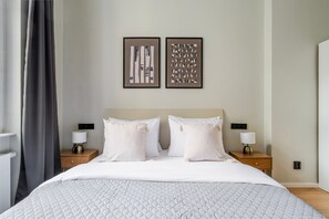 2 bedrooms, iron/ironing board, free WiFi, bed sheets - Blueground | Vinohrady, view, nr Riegrovy Sady (PRG-79) (Prague)