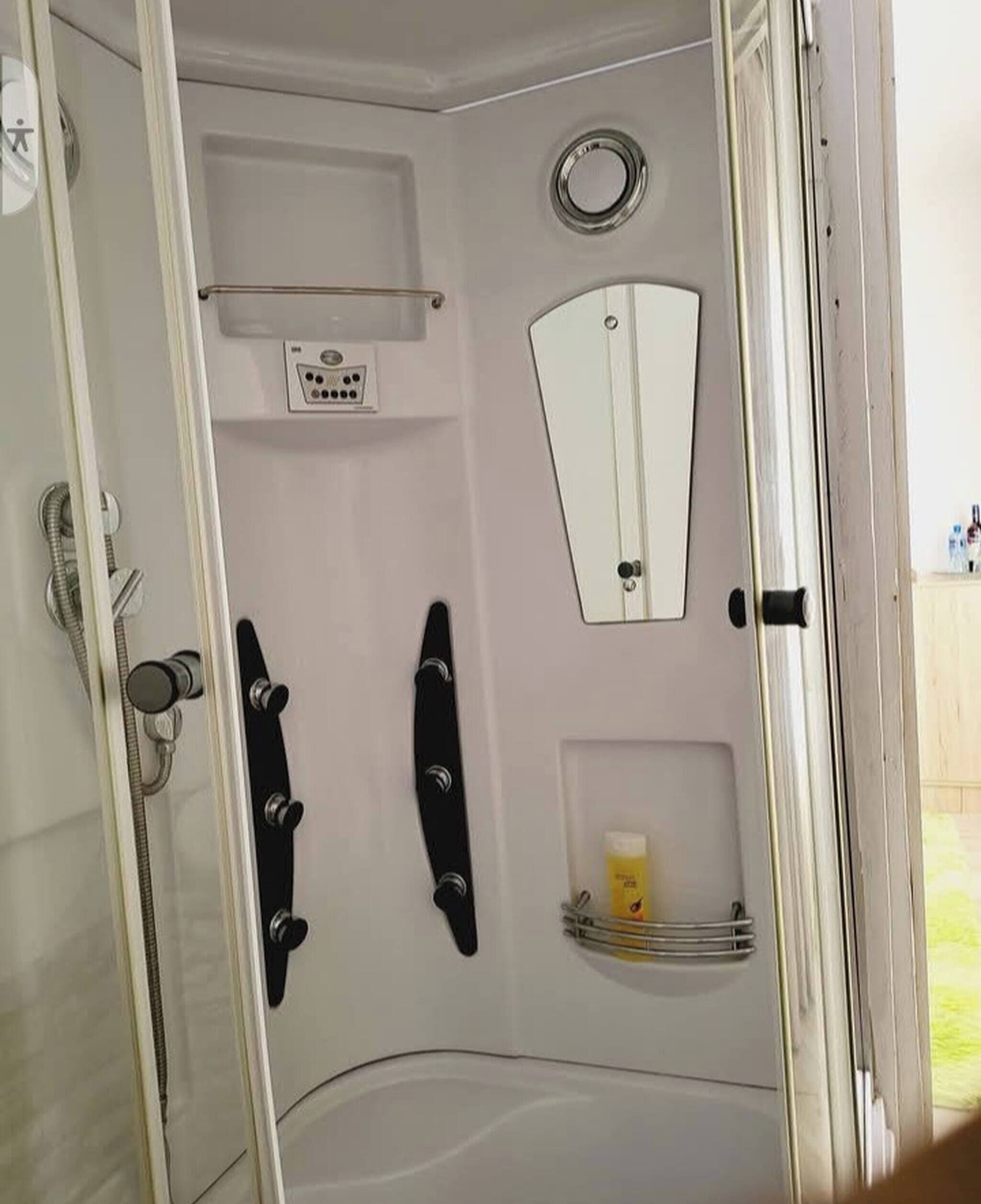 Shared Dormitory, 3 Bedrooms, Accessible | Bathroom