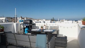 Apartment | Outdoor dining - Maisonette With Beautiful Terrace (Mykonos)