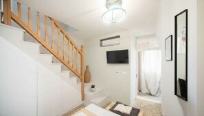 Apartment - Maisonette With Beautiful Terrace (Mykonos)