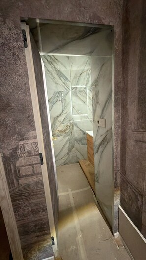 Spa - Luxurious, brand new apt Piazza del Popolo 4bedroom and 4bathroom in historic building (Roma)