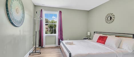 3 bedrooms, iron/ironing board, free WiFi, bed sheets
