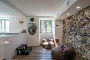 Interior - Sant' Anna Deluxe, Menaggio (Nobiallo), Italy (Menaggio (Nobiallo))