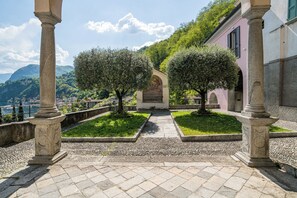 Property grounds - Sant' Anna Deluxe, Menaggio (Nobiallo), Italy (Menaggio (Nobiallo))