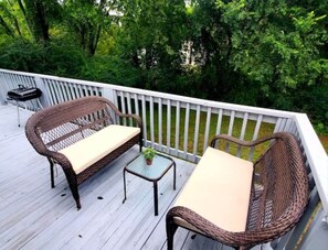 Property grounds - Avondale Guest House- Private Balcony/Grill/Family (Birmingham)