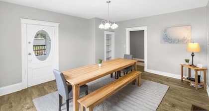 Heritage Haven Estate- Near Crossplex/Groups/Patio