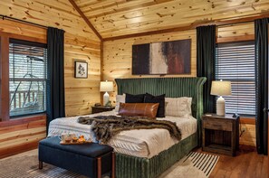 Superior Cabin, Mountain View | Individually decorated, individually furnished, desk, iron/ironing board